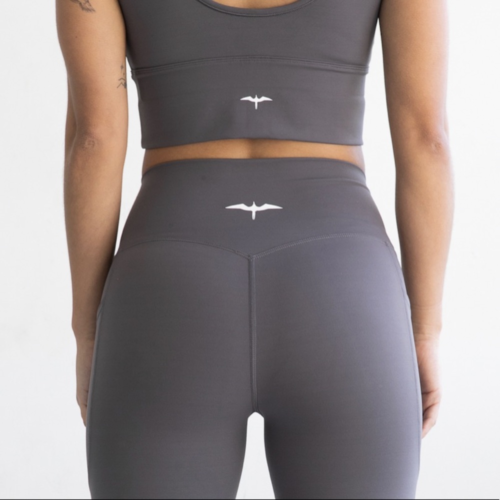 The Iwa Company leggings stone